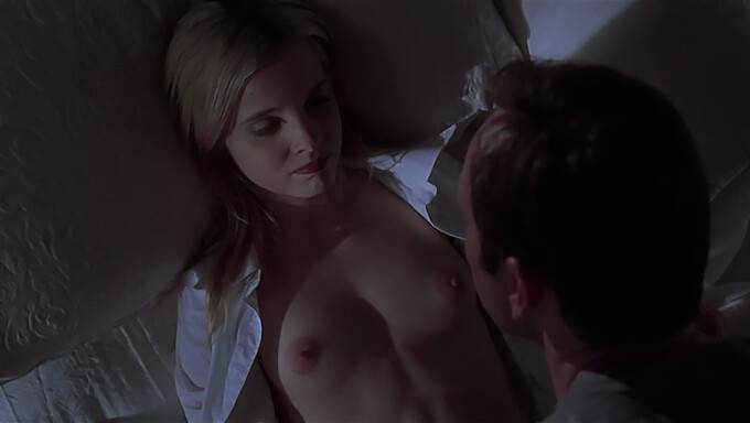 The stunning Mena Suvari in an incredible American porn movie