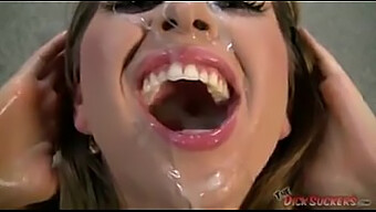 การรักษาระดับราชวงศ์ของ Riley Reid: ตูด, อมควยและผิวสีครีม