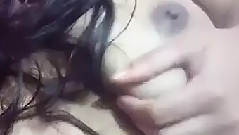 Young Indian Girl'S Homemade Fingering Video