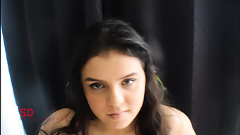 My Stepsister Offers Her Vagina In Exchange For My Silence - A Webcam Performer (Part 2) - Spanish Erotica