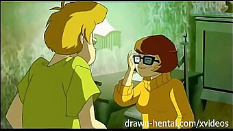 Scooby Doo Hentai - Velma çizgi filmde anal seksin tadını çıkarıyor