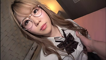 Gadis Kacamata Mendapatkan Creampie Dalam Bdsm Cosplay Ikebukuro