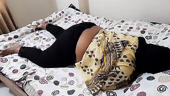 Young Indian Bbw Experiences Her First Time With Boyfriend In Bed