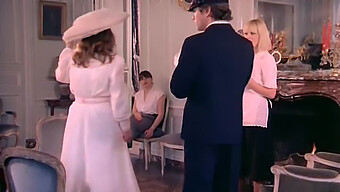 En Klassisk Skönhets Invigning I Njutningens Värld (1979)