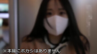 日本大学女孩tomo-Chan在旅馆里遇到了一个干净的职业男人,进行了一次亲密的内射邂逅。