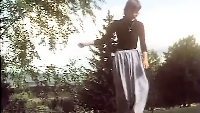 Vintage svensk handjob og fist fuck film med tyske subs