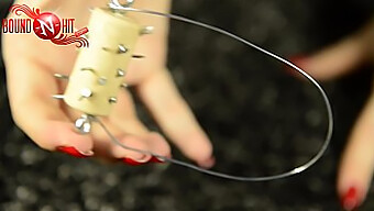 Apprenez à faire un nerf BDSM ou une roue à ongles avec ce guide de bricolage